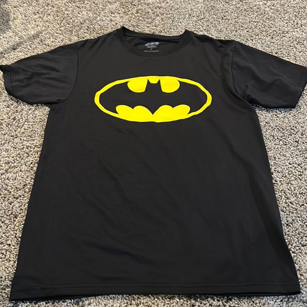 Men’s size medium Batman Tee